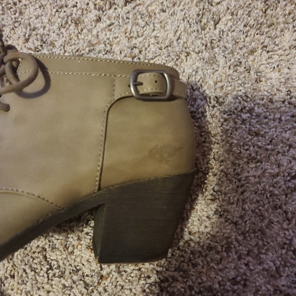 Rocket Dog Taupe Ankle Booties Sz 7.5 - Picture 3 of 5